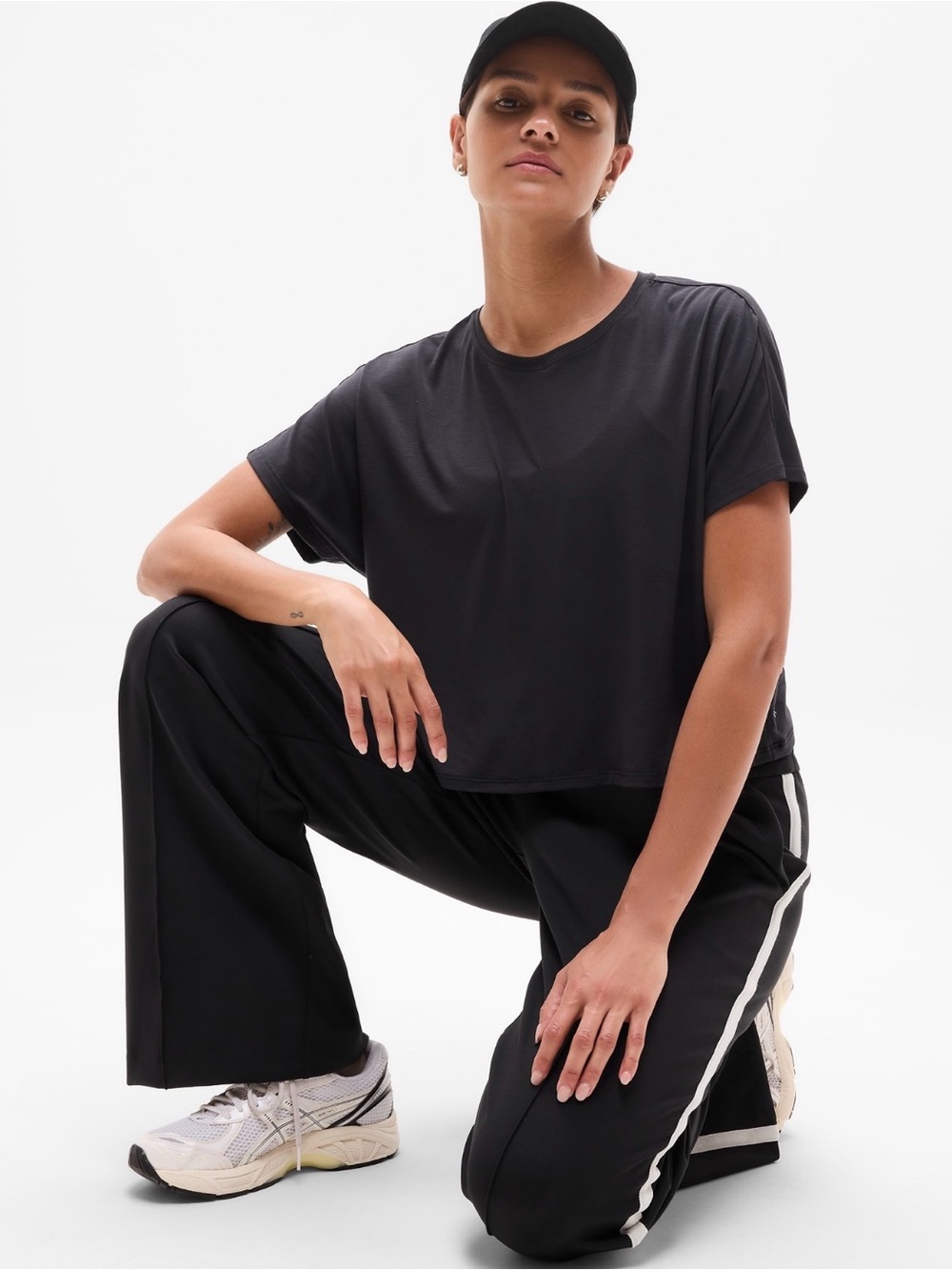 Athleta With Ease Crop Top Black Modal Blend Relaxed Athleisure Tee XS